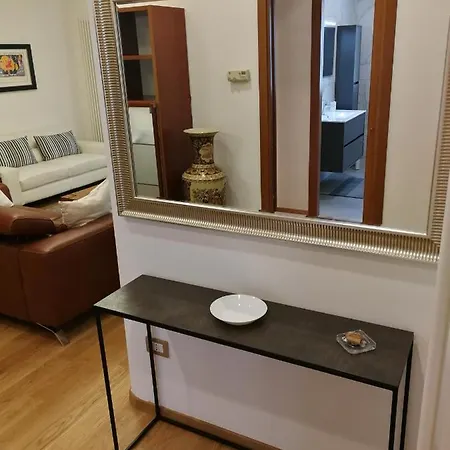 Comfort, Pulizia, Eleganza E Affidabilita A Apartamento *